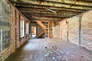 1637 Hughes St, Cincinnati, OH 45202 - Photo 17