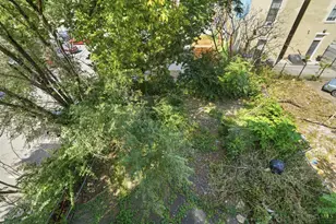 1637 Hughes St, Cincinnati, OH 45202 - Photo 11