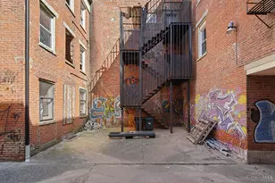 1637 Hughes St, Cincinnati, OH 45202 - Photo 23