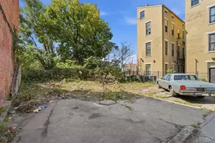 1637 Hughes St, Cincinnati, OH 45202 - Photo 9