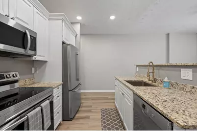 991 Paradrome Street #13, Cincinnati, OH 45202 - Photo 15