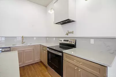 607 Main Street #11, Cincinnati, OH 45202 - Photo 9