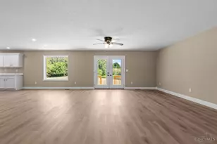 647 E Mt Pleasant Rd, Liberty Township, OH 45177 - Photo 9