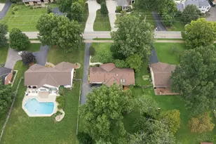 9871 Zig Zag Rd, Montgomery, OH 45242 - Photo 11