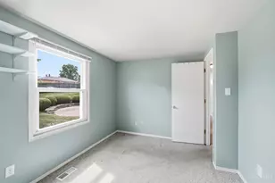 7297 Birchwood Dr, West Chester, OH 45069 - Photo 17