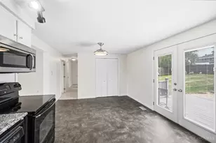 7297 Birchwood Dr, West Chester, OH 45069 - Photo 9