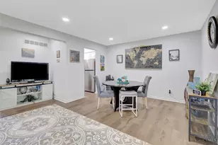 9441 Colegate Way, West Chester, OH 45011 - Photo 7