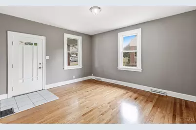4345 Harding Avenue, Cheviot, OH 45211 - Photo 9