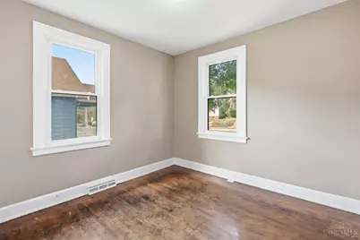4345 Harding Avenue, Cheviot, OH 45211 - Photo 17