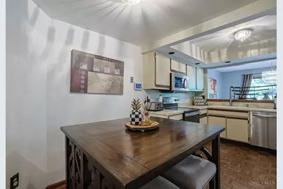 205 Droxford Court #112, Cincinnati, OH 45246 - Photo 17