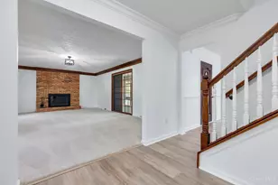 558 Lang Rd, Union Township, OH 45244 - Photo 5