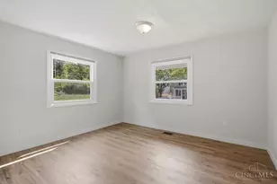 6304 Chandler St, Cincinnati, OH 45227 - Photo 9