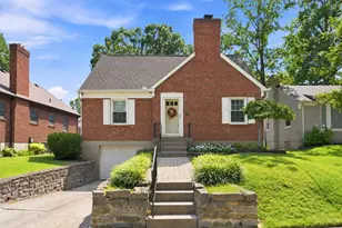 3307 Maple Crest Pl, Cincinnati, OH 45209 - Photo 1
