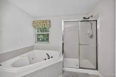 1206 E Glen Echo Lane, Miami Township, OH 45140 - Photo 27