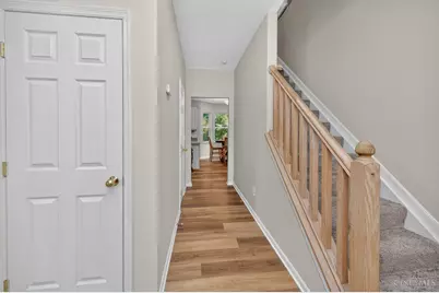 1206 E Glen Echo Lane, Miami Township, OH 45140 - Photo 3