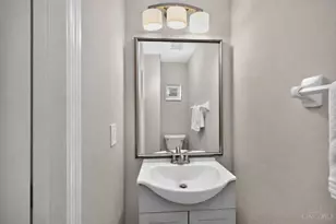 1206 E Glen Echo Ln, Miami Township, OH 45140 - Photo 9