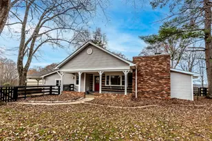 5654 Wilmington Rd, Washington Township, OH 45054 - Photo 5