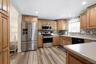 4977 Francisview Dr, Delhi Township, OH 45238 - Photo 7