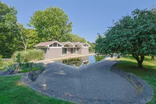8505 Fox Cub Ln, Indian Hill, OH 45243 - Photo 13