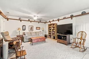 5471 Asbury Lake Dr, Green Township, OH 45247 - Photo 23