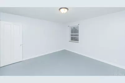 7169 Reading Road, Cincinnati, OH 45237 - Photo 11