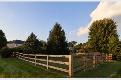4250 English Oaks Court, Union Township, OH 45103 - Photo 9