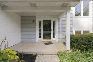 21 Iron Woods Dr, Cincinnati, OH 45239 - Photo 3