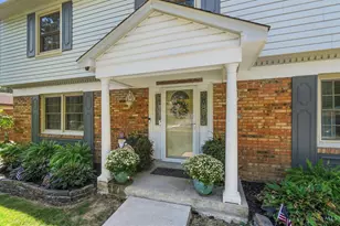 10707 Stargate Ln, Springfield Township, OH 45240 - Photo 3