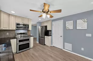 10706 Baronwood Ct, Springfield Township, OH 45240 - Photo 11