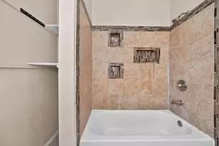 723 Hand Ave, Cincinnati, OH 45232 - Photo 23
