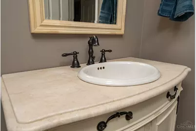 8965 Zoellner Road, Colerain Township, OH 45251 - Photo 21