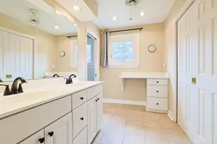 8389 Shadowpoint Ct, Montgomery, OH 45242 - Photo 15
