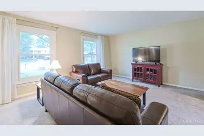 8389 Shadowpoint Court, Montgomery, OH 45242 - Photo 11