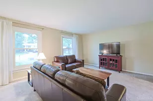 8389 Shadowpoint Ct, Montgomery, OH 45242 - Photo 11