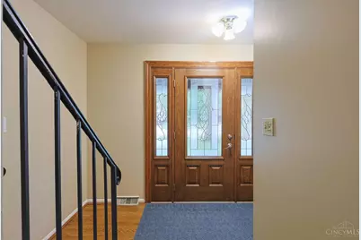 8389 Shadowpoint Court, Montgomery, OH 45242 - Photo 3