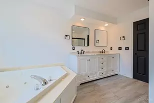 6233 Fay Ct, Miami Township, OH 45140 - Photo 37