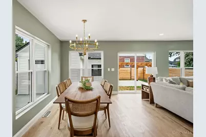 3834 Petoskey Avenue, Mariemont, OH 45227 - Photo 17
