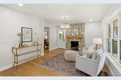 3834 Petoskey Avenue, Mariemont, OH 45227 - Photo 5
