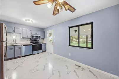 5218 Riverwatch Drive, Delhi Township, OH 45238 - Photo 11