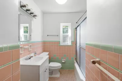 1515 Spring Lawn Avenue, Cincinnati, OH 45223 - Photo 19