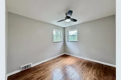 3909 Cedarwood Place, Cincinnati, OH 45213 - Photo 17