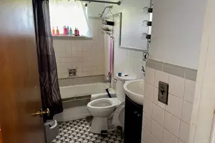 8754 Monsanto Dr, Springfield Township, OH 45231 - Photo 7