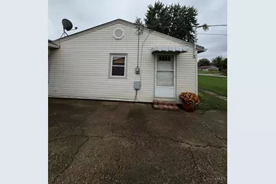 300 Maple Avenue, Carlisle, OH 45005 - Photo 3