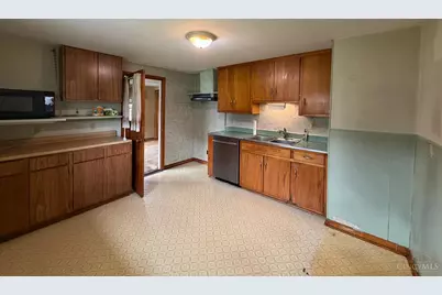 300 Maple Avenue, Carlisle, OH 45005 - Photo 13