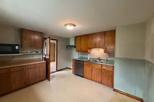 300 Maple Ave, Carlisle, OH 45005 - Photo 13