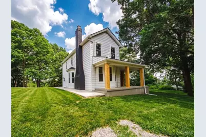 2244 West Elkton Rd, Hamilton, OH 45013 - Photo 1