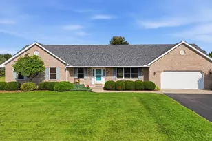 135 Country Manor Dr, Adams Township, OH 45177 - Photo 5