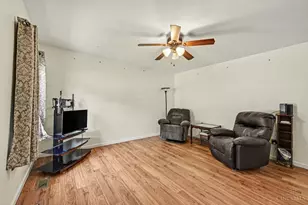 1035 Linhof Rd, Wilmington, OH 45177 - Photo 3