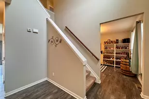 1021 Golden Oak Dr, Hamilton, OH 45013 - Photo 5
