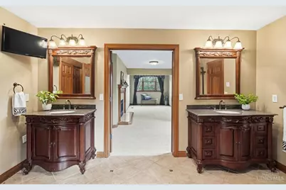 6071 Bridgeton Manor Drive, Liberty Township, OH 45011 - Photo 49